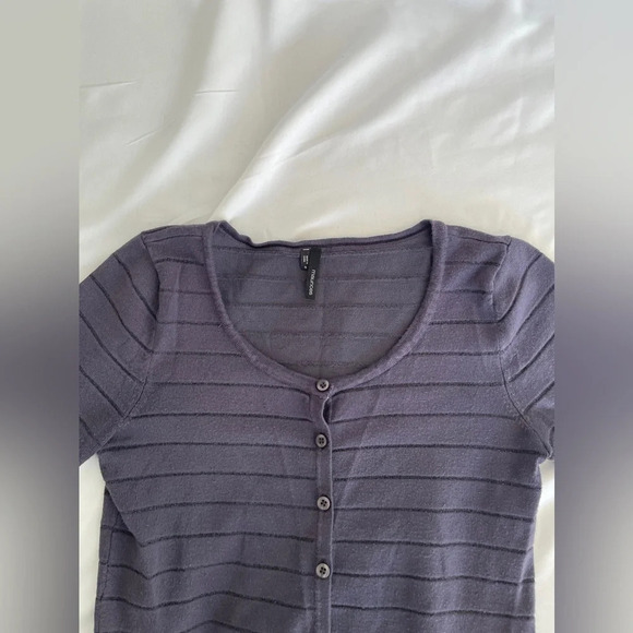 Maurices 3/4 Sleeve Gray Cardigan Sweater with Subtle Metallic Stripe Size Small - Picture 6 of 7